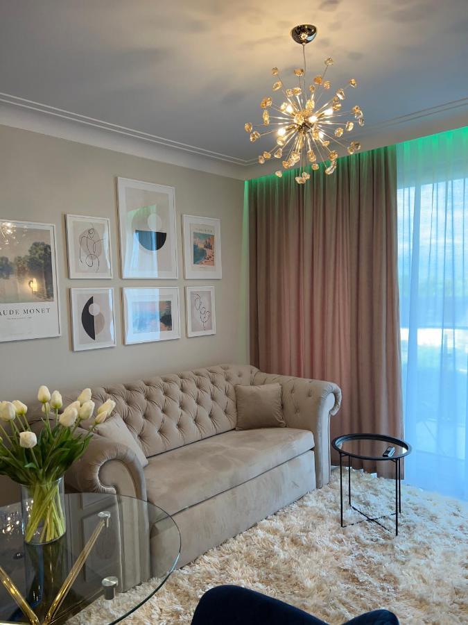 Nr 12 Europa22 Exclusive Z Garazem Podziemnym Apartment Tomaszow Mazowiecki Bagian luar foto
